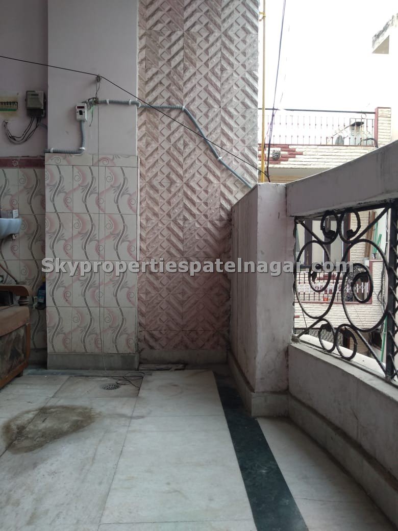 Pg Near SRIRAMs IAS Delhi