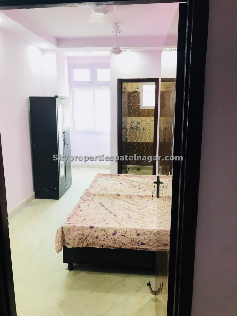 Single Room Near Ensure IAS Delhi