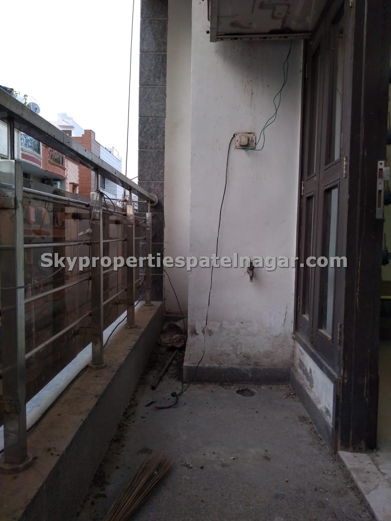 1 Rk Near Patel Nagar South Delhi