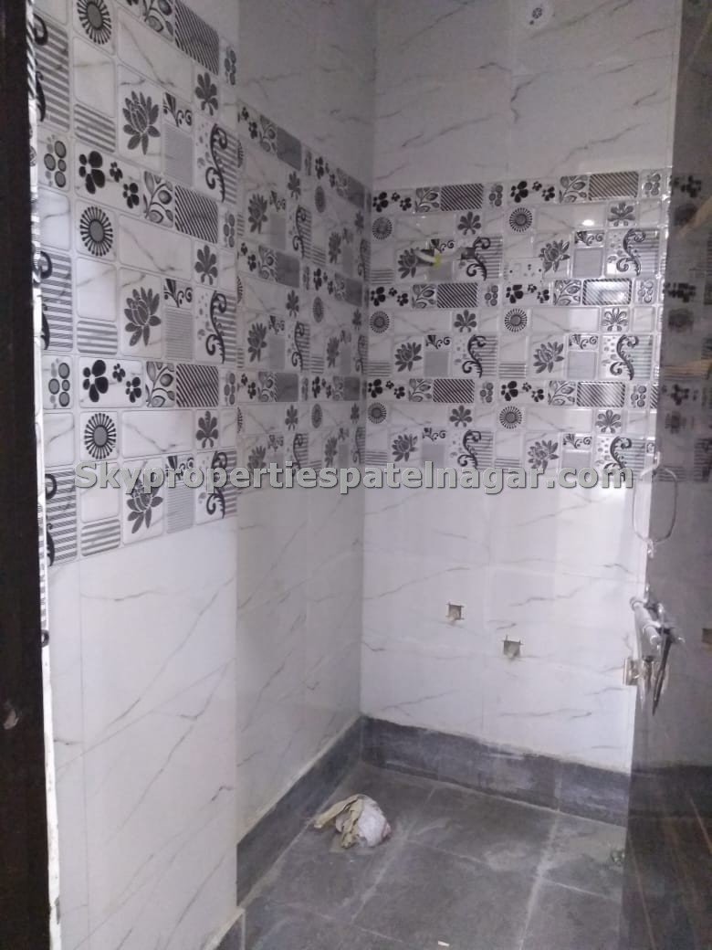 Pg Near Karol Bagh Market Delhi