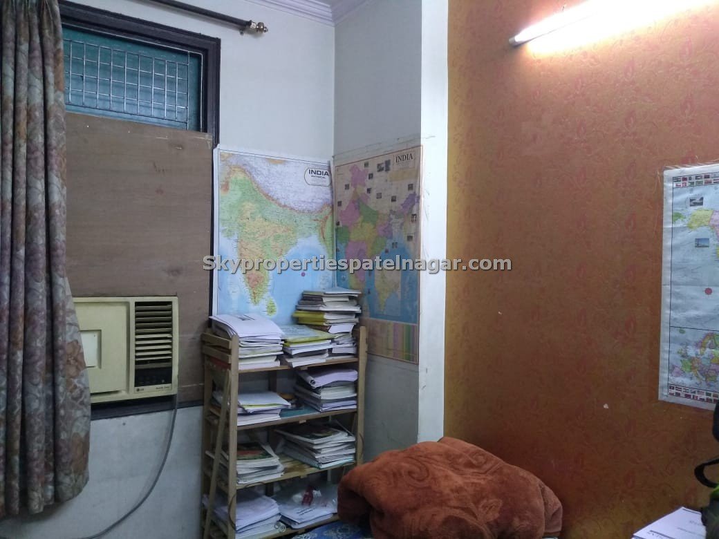 Pg Near Civil IAS Delhi