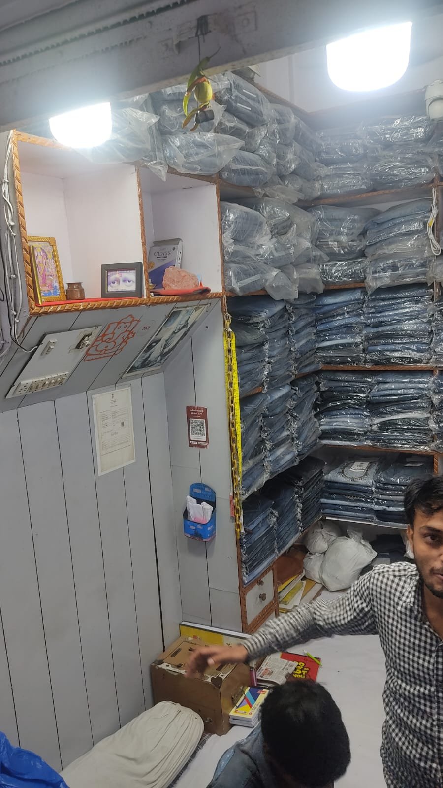 Shop For Sale In Tank Road New Delhi