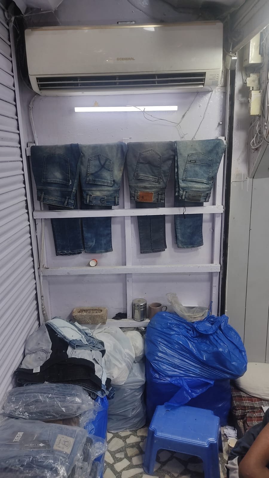 Shop For Sale In Tank Road New Delhi