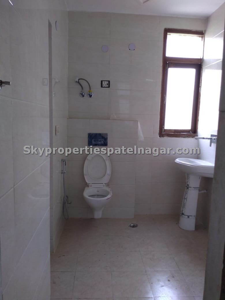 2 Bhk Near Patel Nagar Metro Station Delhi