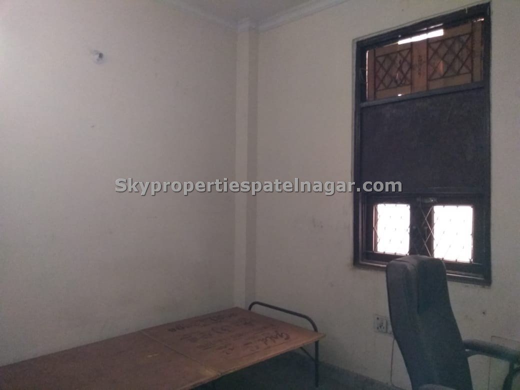 Rooms In Jhandewalan Delhi