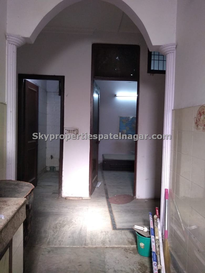 Pg Near Kalindi College Delhi