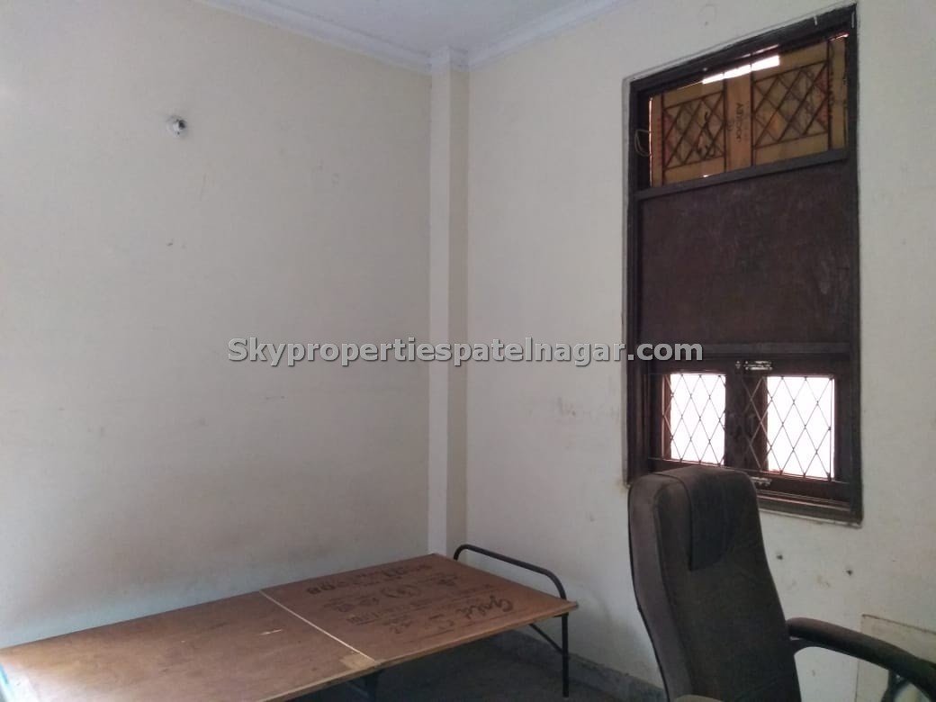 Pg Near Kalindi College Delhi