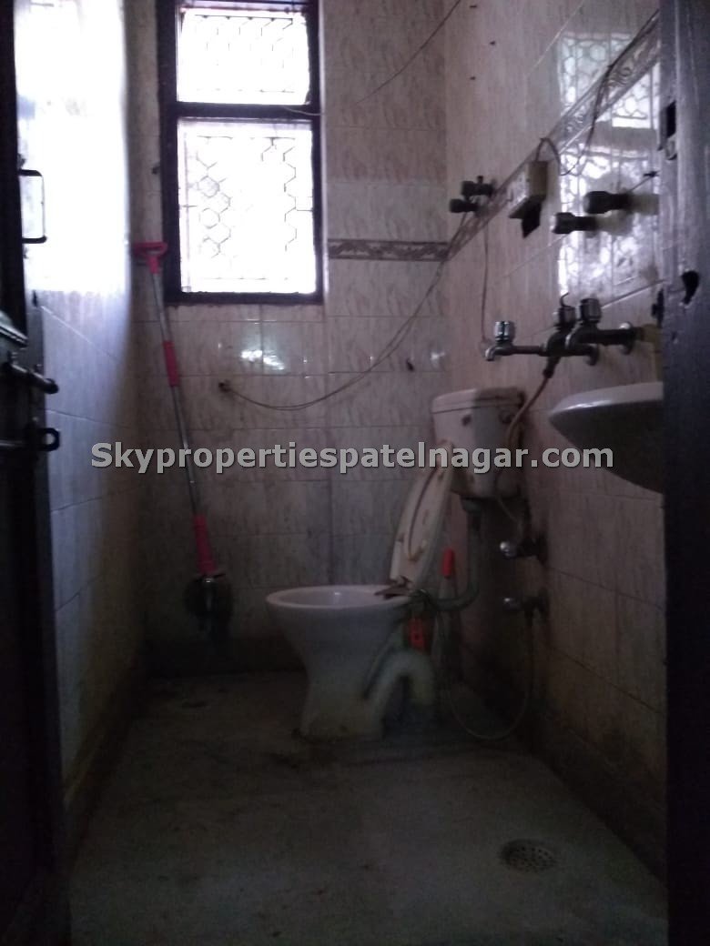 1 RK In Sant Nagar Delhi