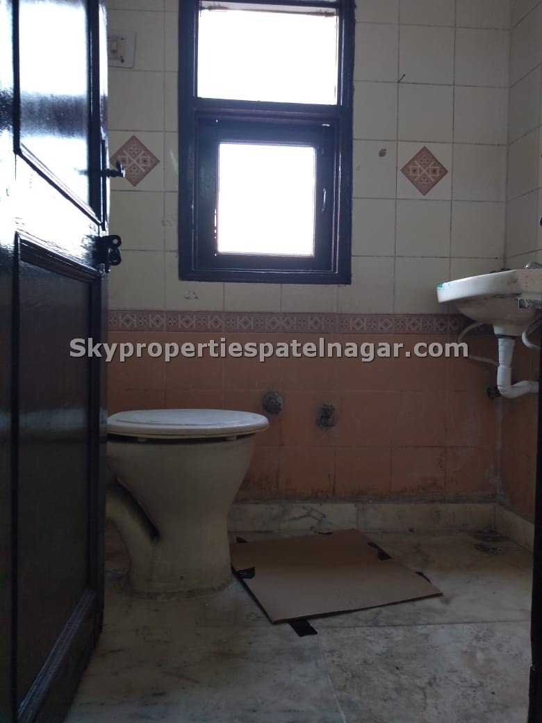 1 RK In Sant Nagar Delhi