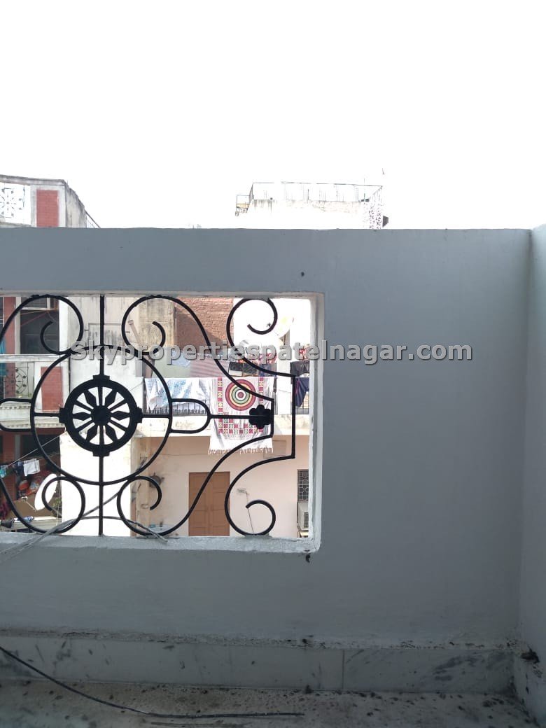 1 RK In Sant Nagar Delhi