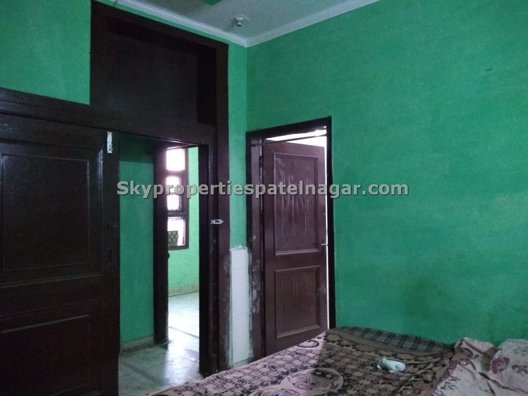 Single Room Near Mandir Wali Gali Shadipur Delhi