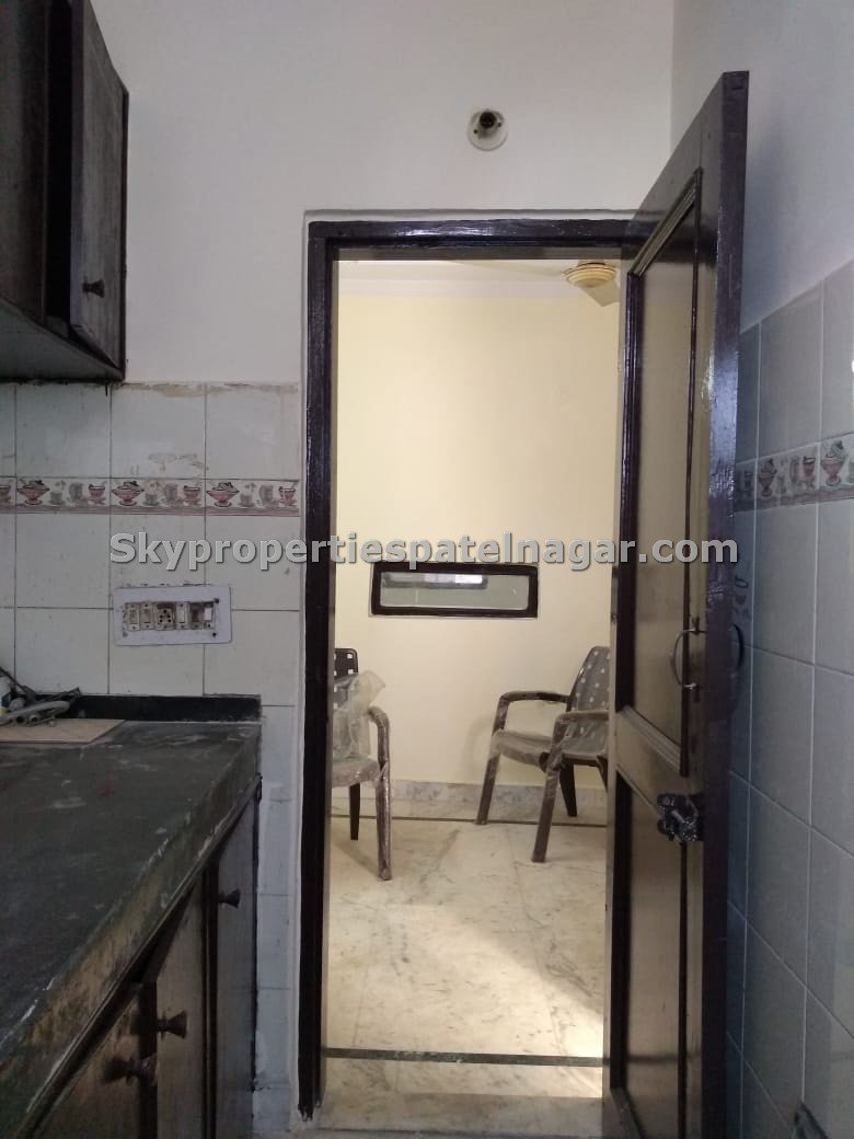 Single Room In Sant Nagar Delhi