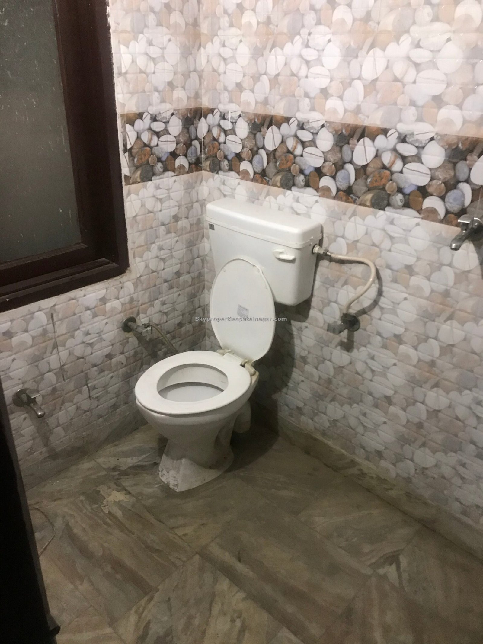 Single Room In Kalinga Chowk Delhi