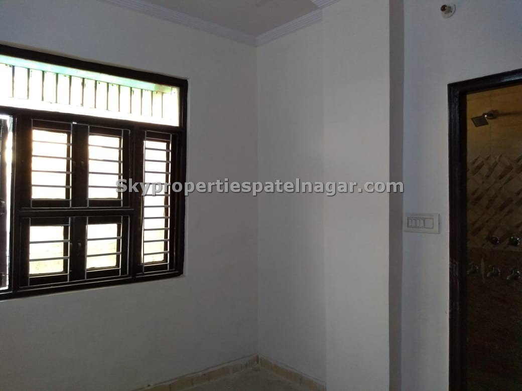 1 Bhk Near SHILPA BHARTI Delhi