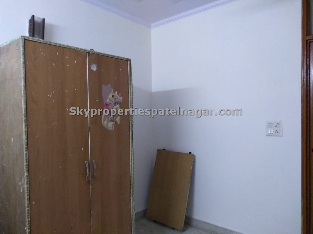 Pg In Hanuman Chowk Delhi