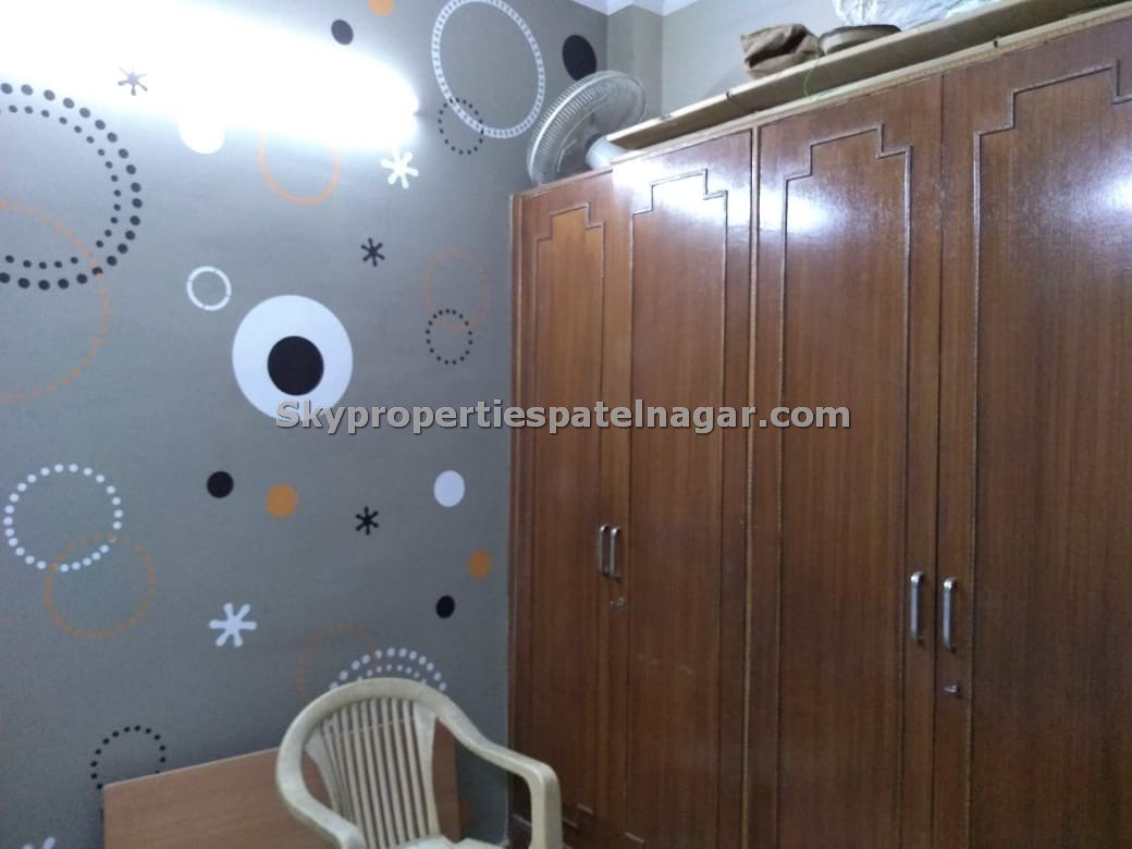 Single Room Near Yojna IAS Delhi