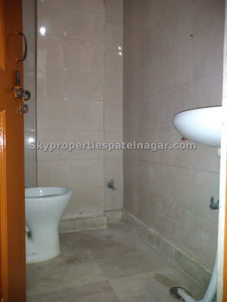 2 Bhk Near Himanshu Art Institute Delhi