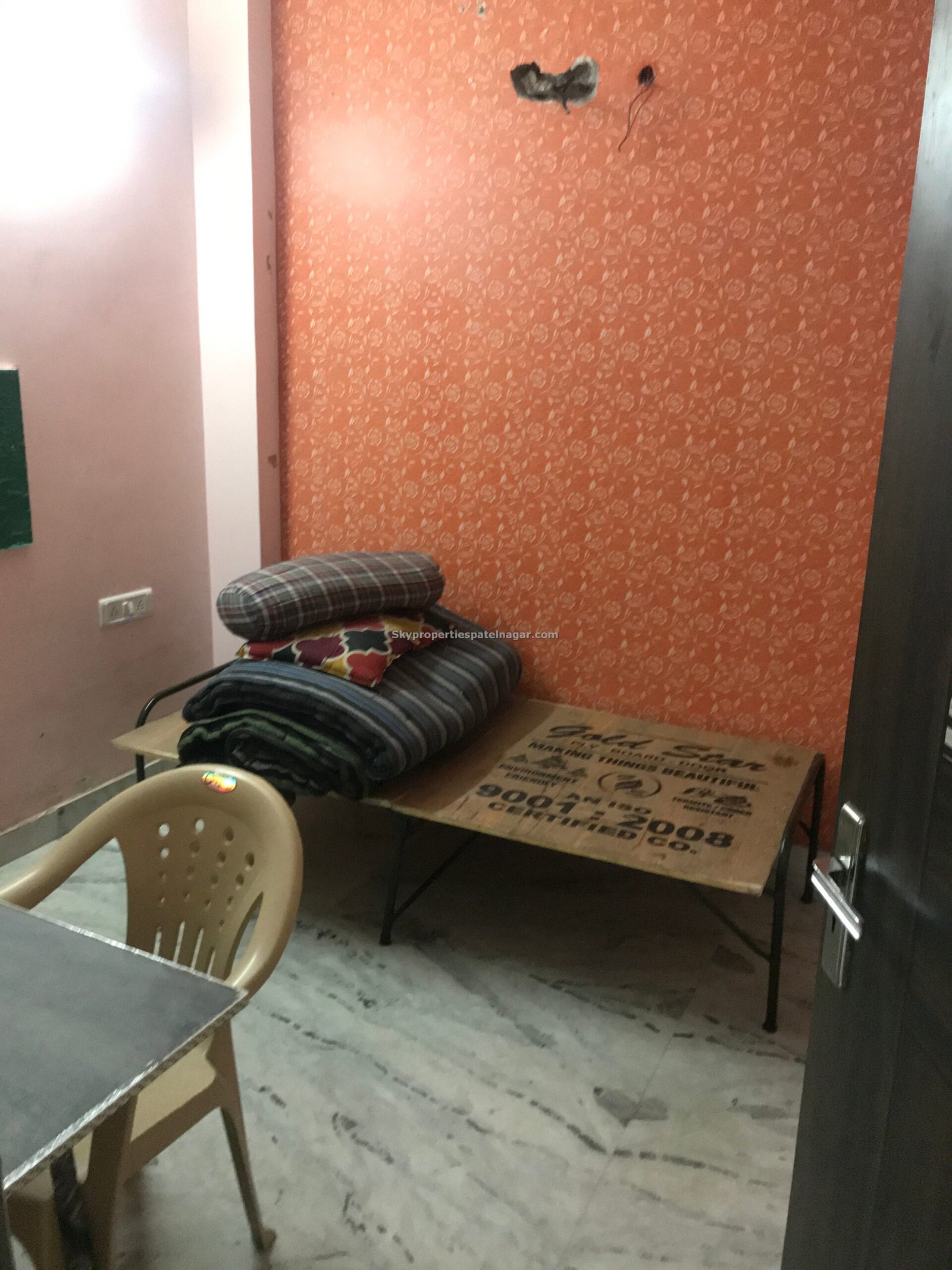 Pg Bhk Near Chanakya IAS Delhi