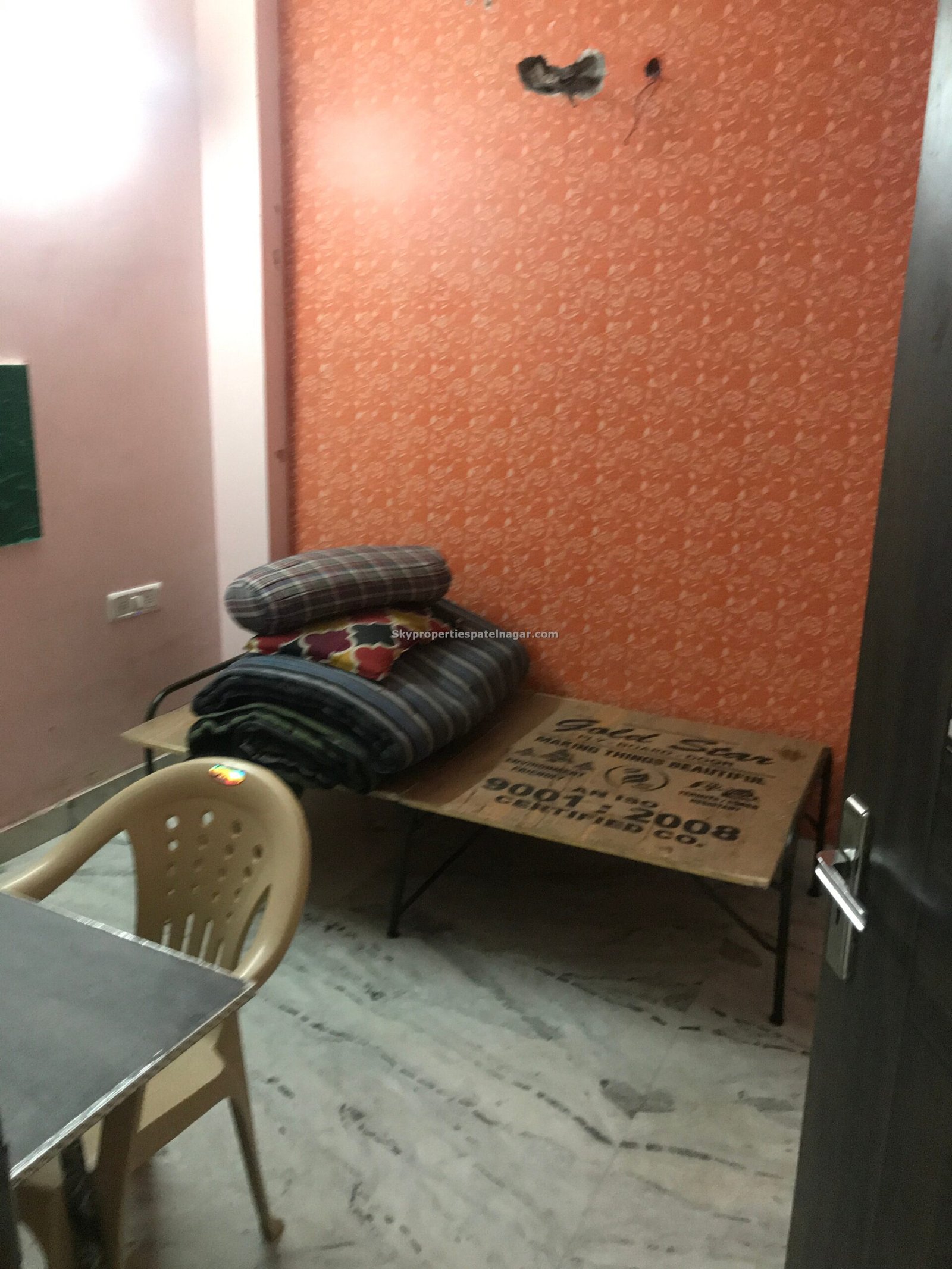 Pg Bhk Near Chanakya IAS Delhi