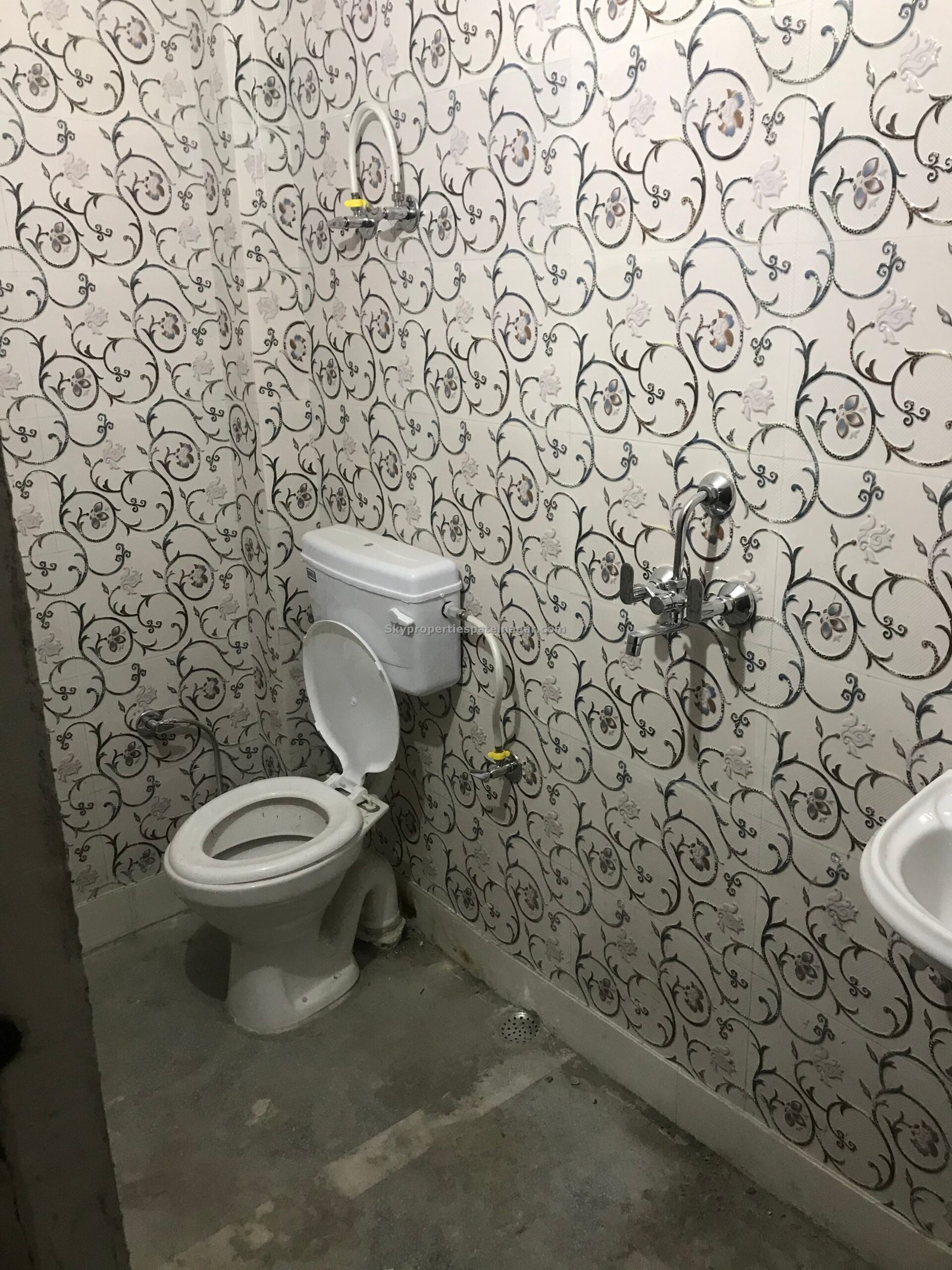 Single Room Apartment For Rent In Karol Bagh Delhi