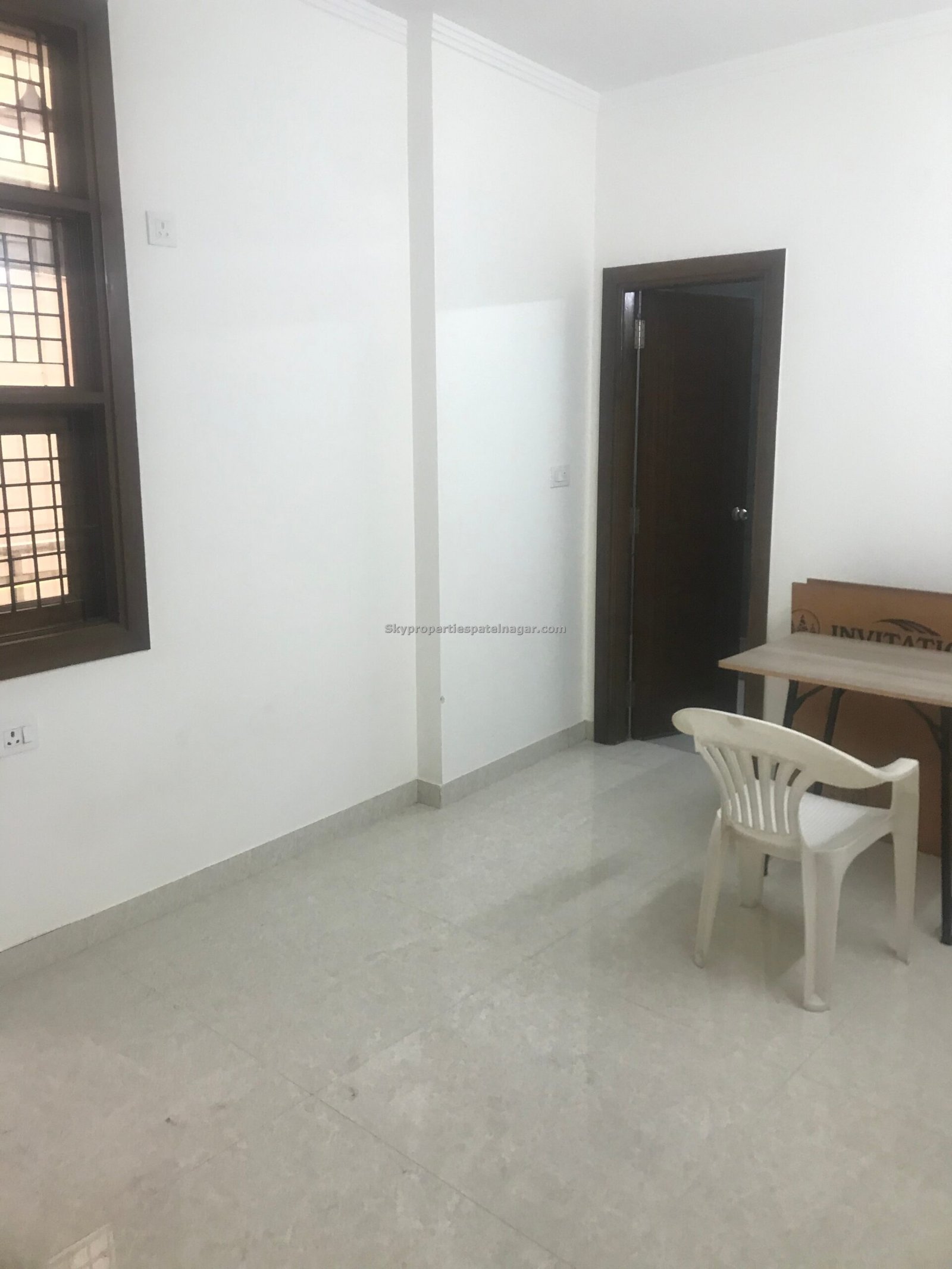 1 Rk Flat In Karol Bagh Delhi