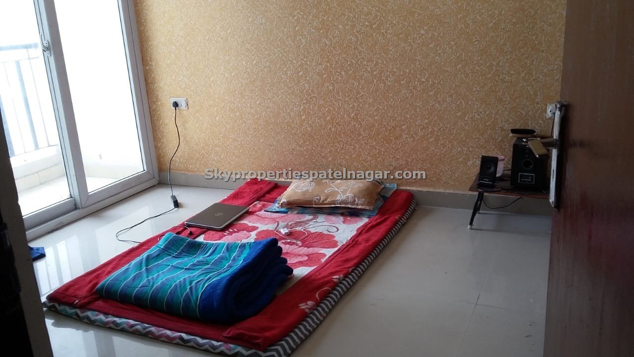 1 Rk In OLD RaJender Nagar Delhi