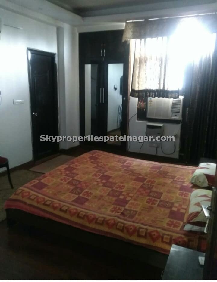 Single Room In OLD RaJener Nagar Delhi