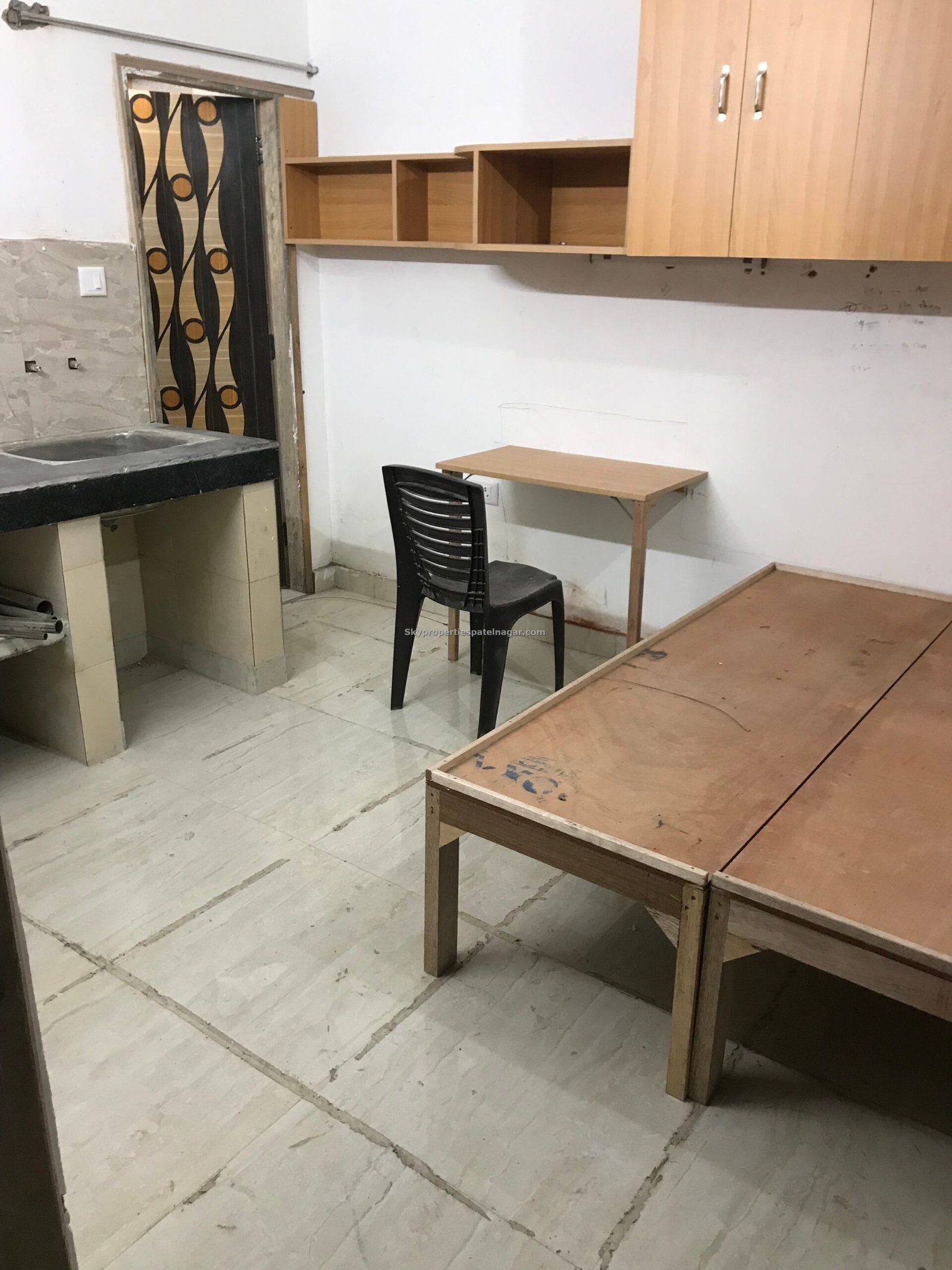 Single Room In OLD RaJener Nagar Delhi