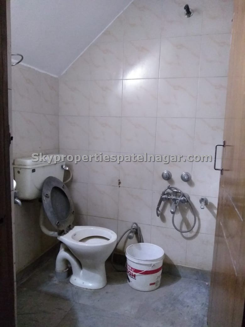 Single Room In Shiv Chowk Delhi