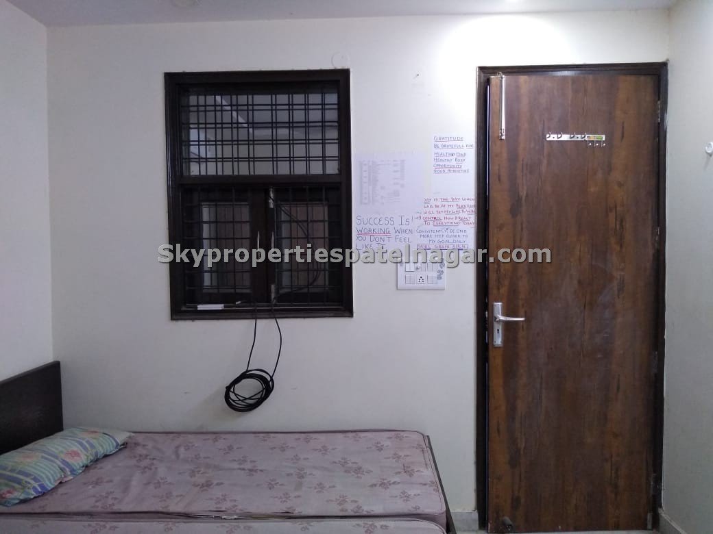 2 Bhk Near Karol Bagh Metro Station Delhi