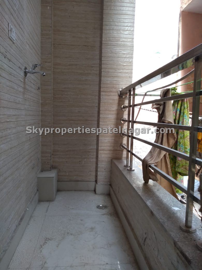 2 Bhk Near Karol Bagh Metro Station Delhi