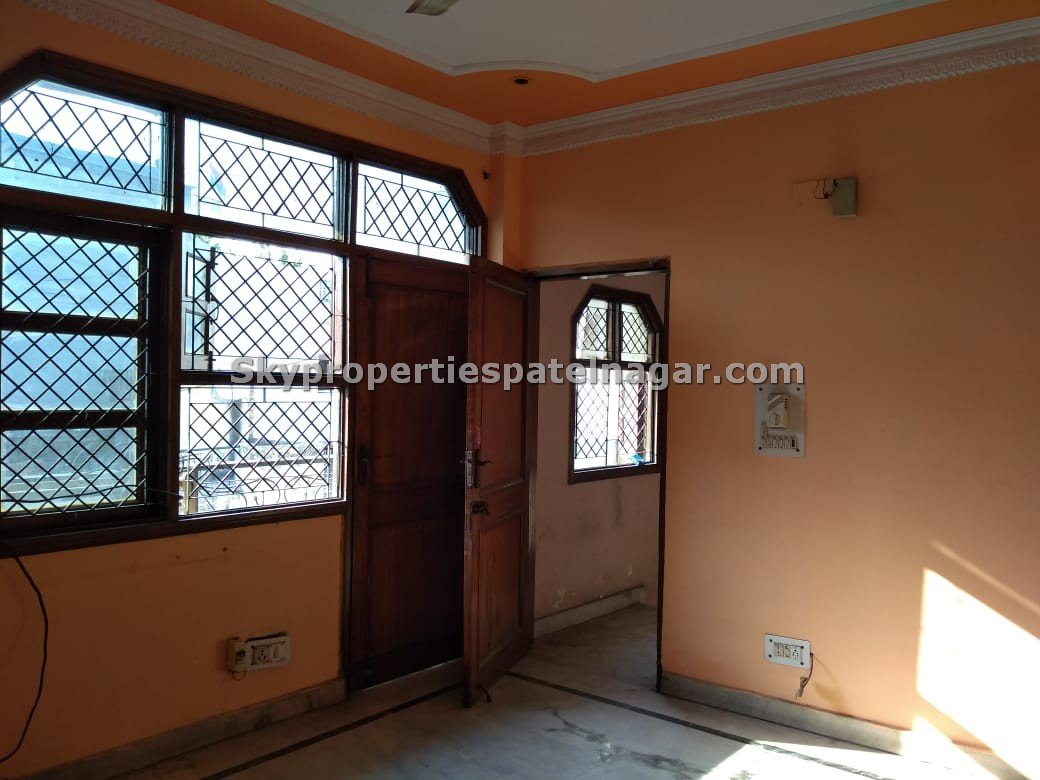 Pg Near Block 8A Karol Bagh Delhi