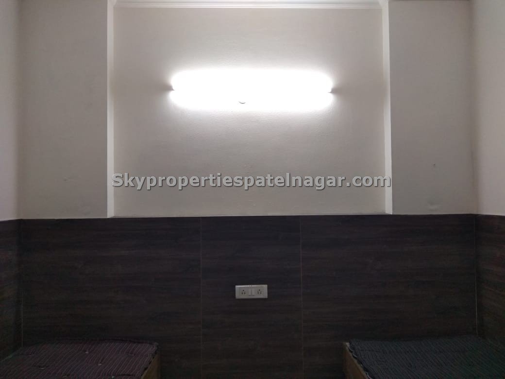 Single Room Near Wadhwa College Delhi