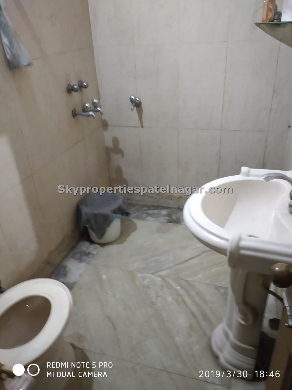 Single Room Pg In Karol Bagh Delhi