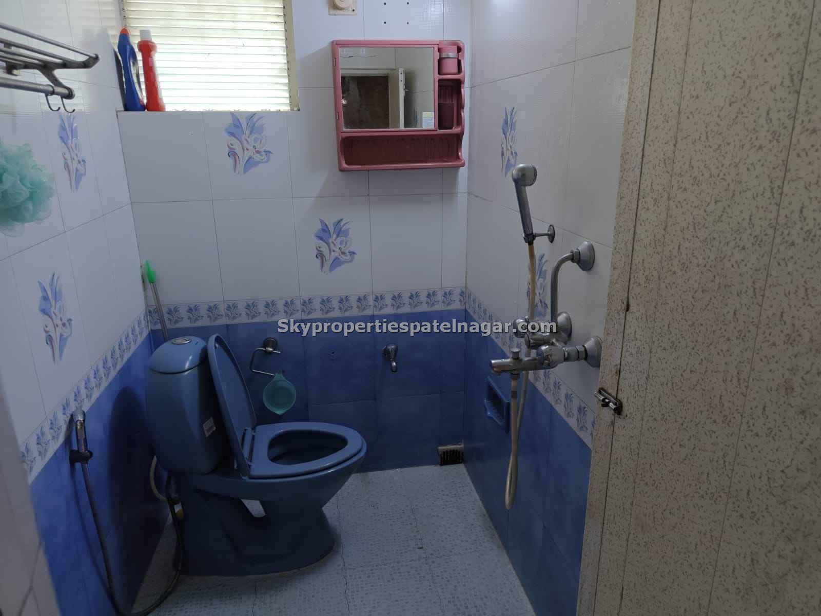 1 Rk In Patel Nagar For Rent