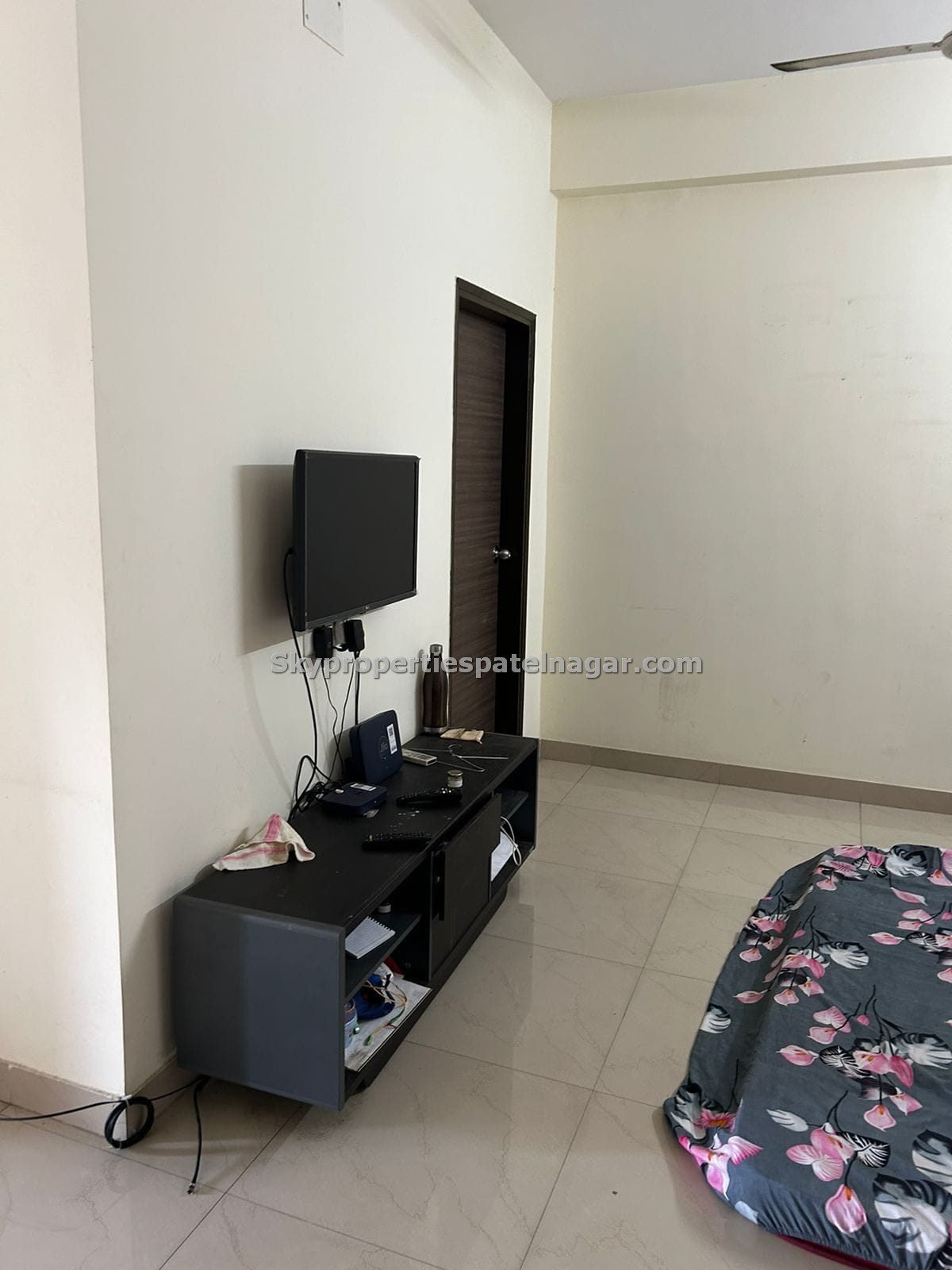 Single Room In Patel Nagar For Rent