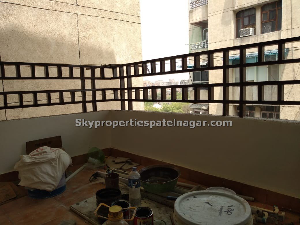 Pg Flats for Rent in Ram Manohar Lohia Hospital President's Estate Delhi