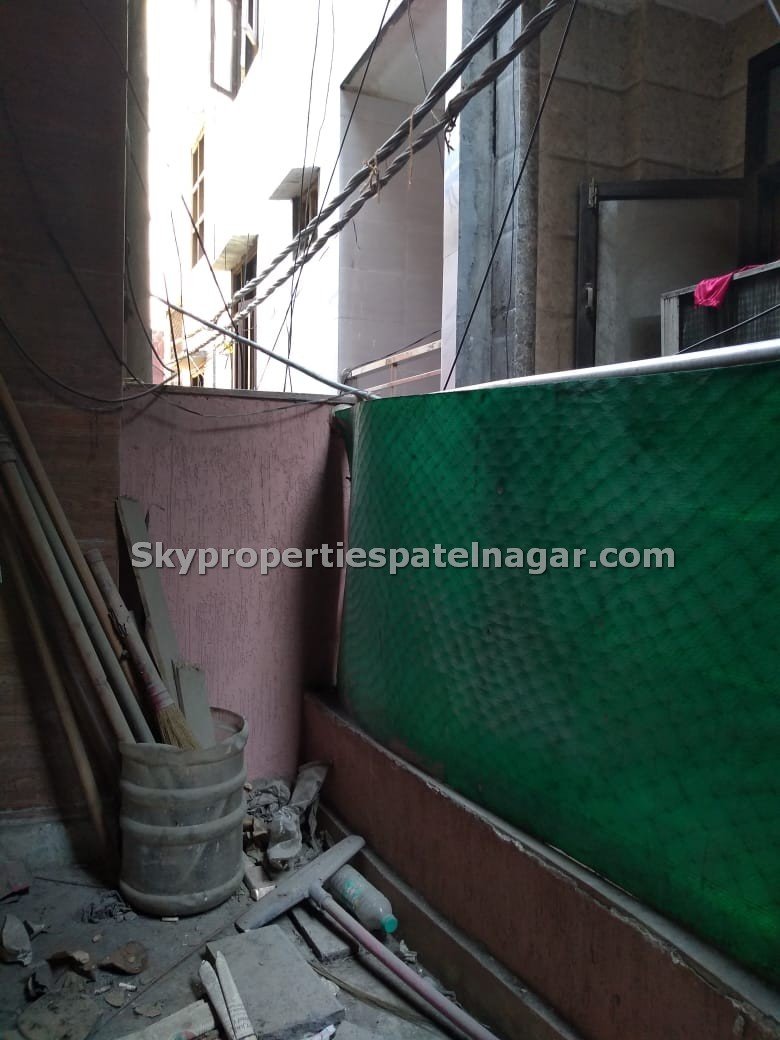 Pg Flats for Rent in Ram Manohar Lohia Hospital President's Estate Delhi