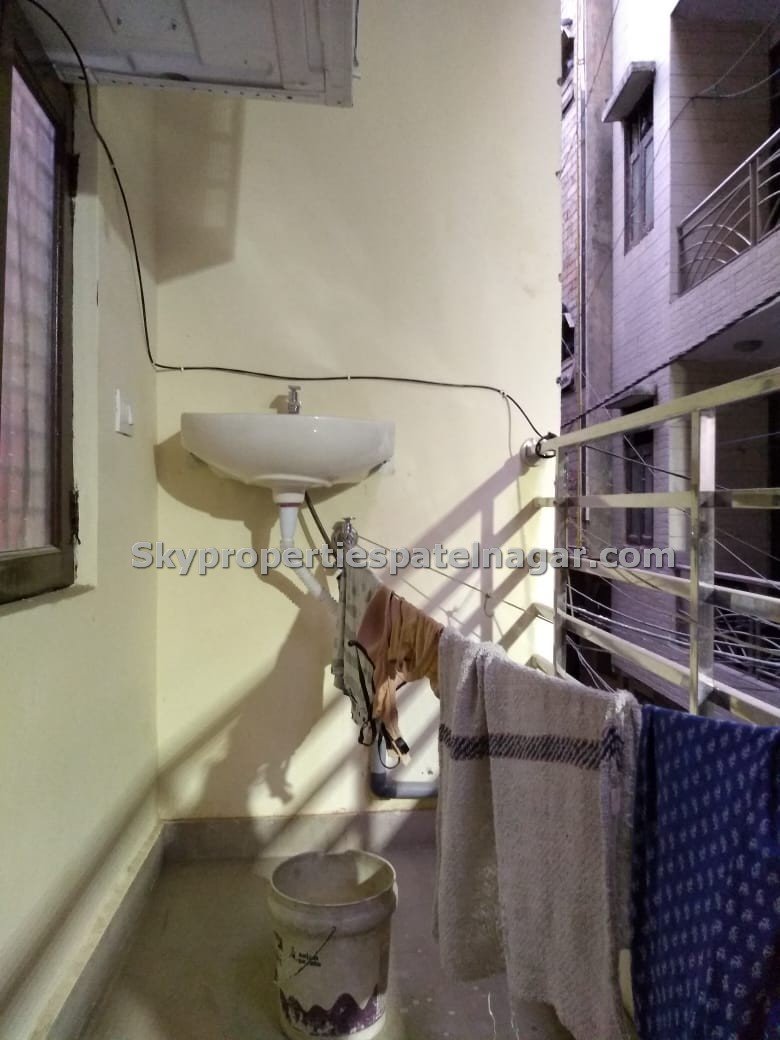 Single Room Flats for Rent in Ram Manohar Lohia Hospital President's Estate Delhi