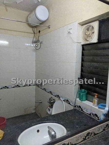 Rent 2 BHK Flat Karol Bagh Delhi