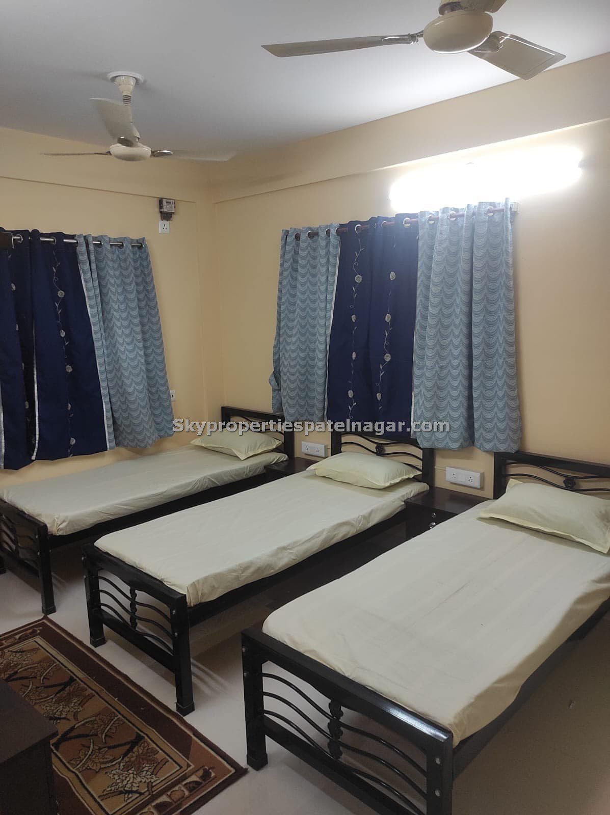 Pg Near Edukemy IAS Academy Delhi