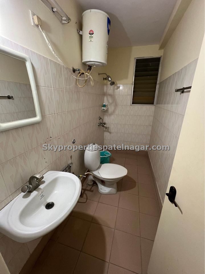 Single Room Near West Patel Nagar Delhi