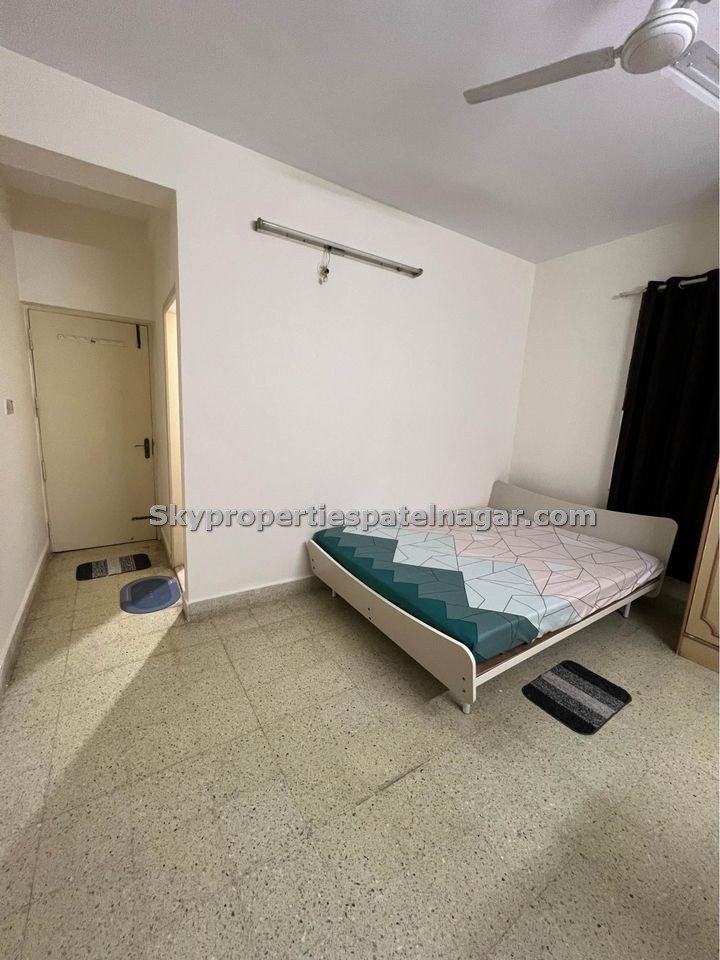 Single Room Near West Patel Nagar Delhi