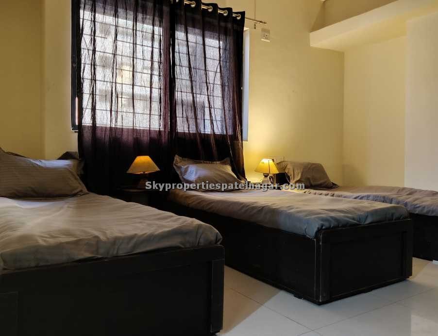 Pg Near Kalinga Chowk Delhi