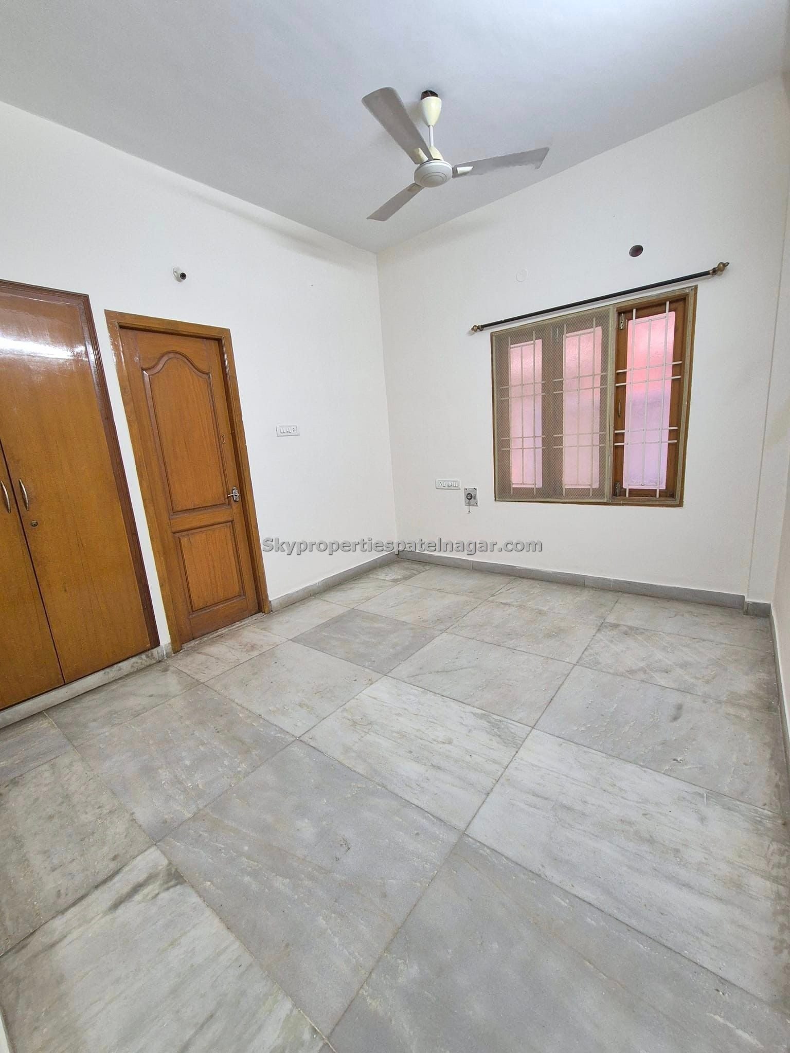 1 BHK Apartment For Rent In Karol Bagh Delhi