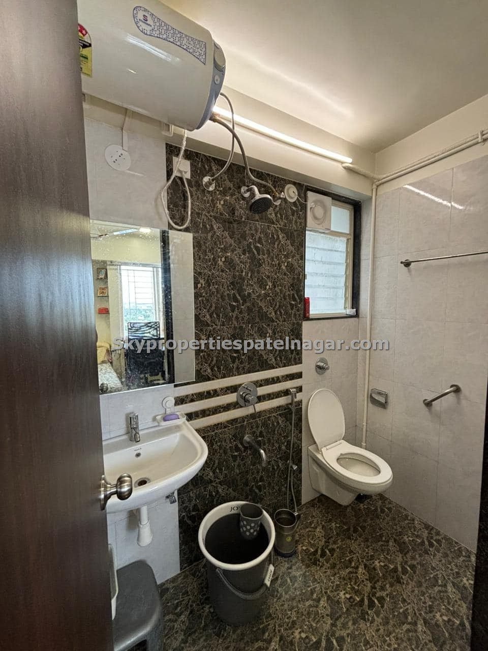 Rent 1 BHK Flat Karol Bagh Delhi