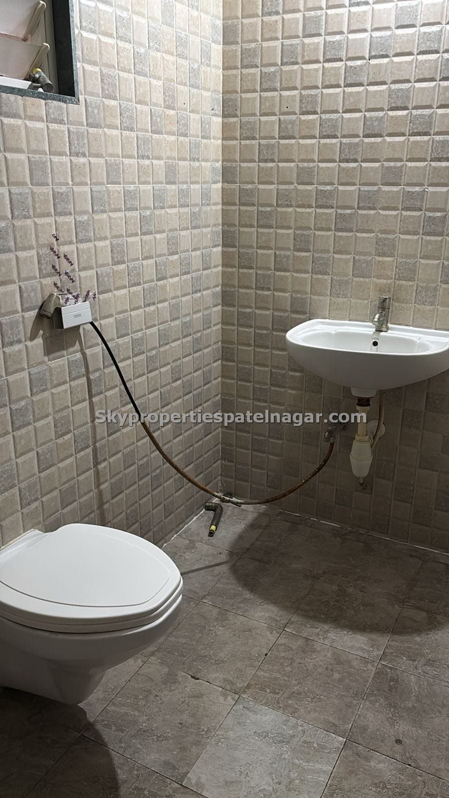 1 Rk Apartment For Rent In Karol Bagh Delhi