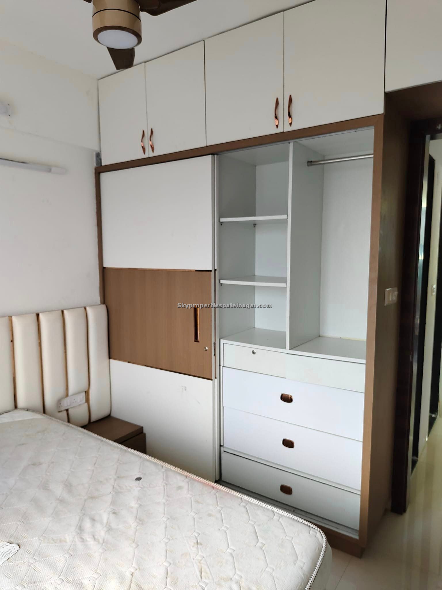 Single Room Listing Karol Bagh Delhi