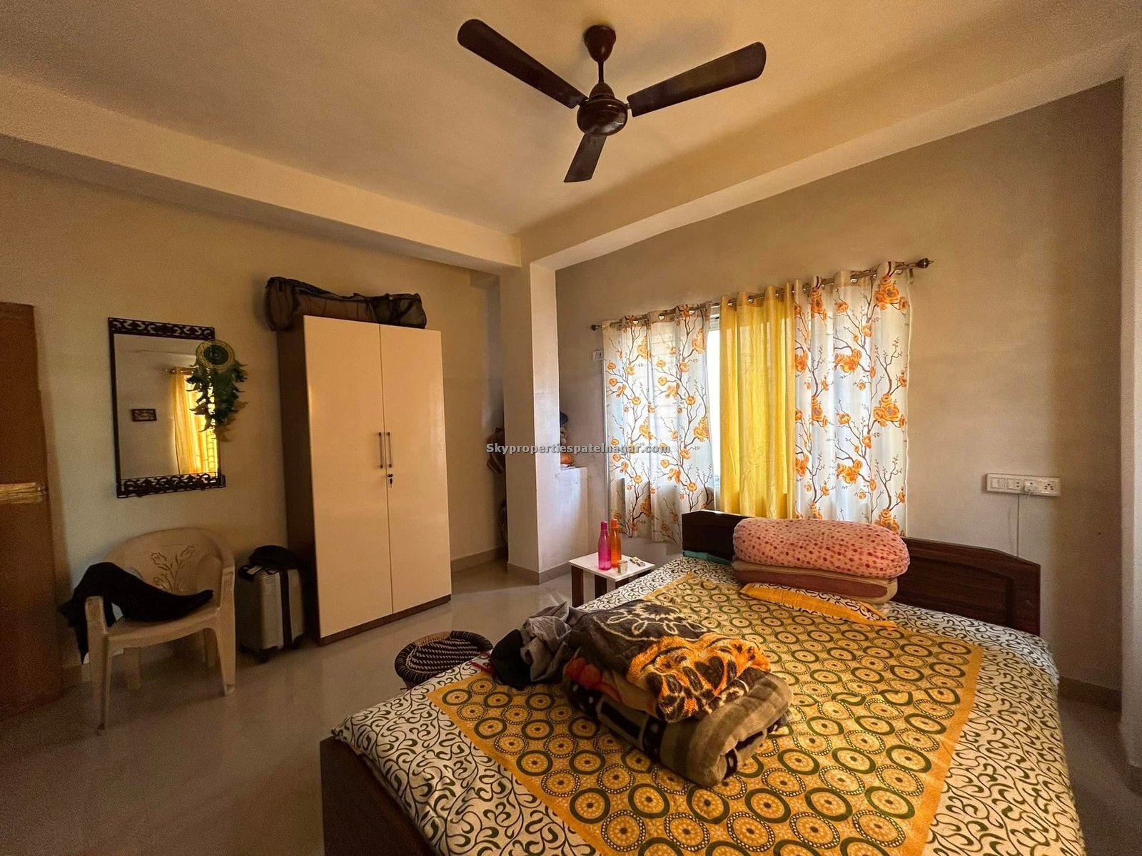 1 BHK Near Karol Bagh Metro Delhi