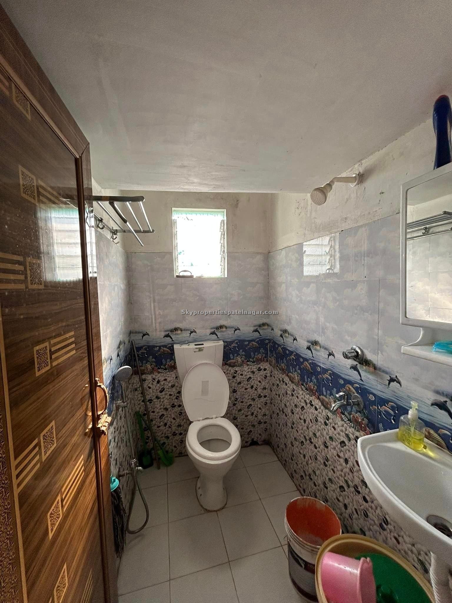 1 BHK Near Karol Bagh Metro Delhi